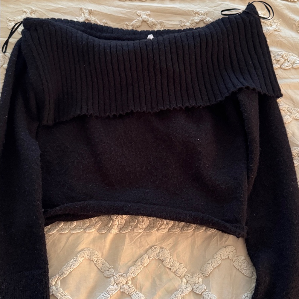 garage off the shoulder cropped sweater